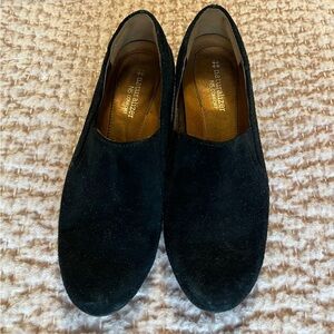 Naturalizer Women’s Black Suede Wedge Loafers